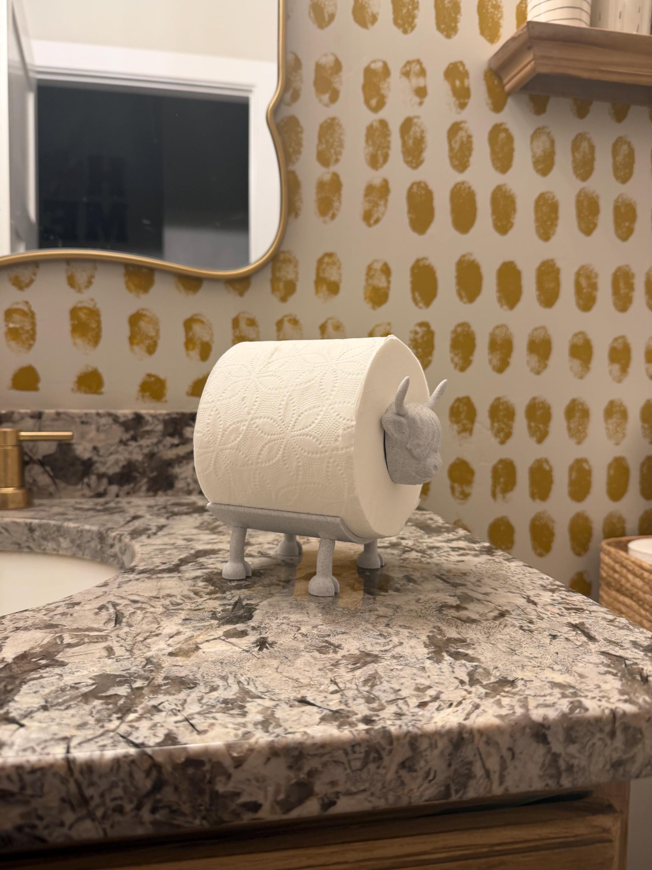 Highland Cow Toilet Paper Holder | Farmhouse Bathroom Decor | Animal Toilet Paper Stand