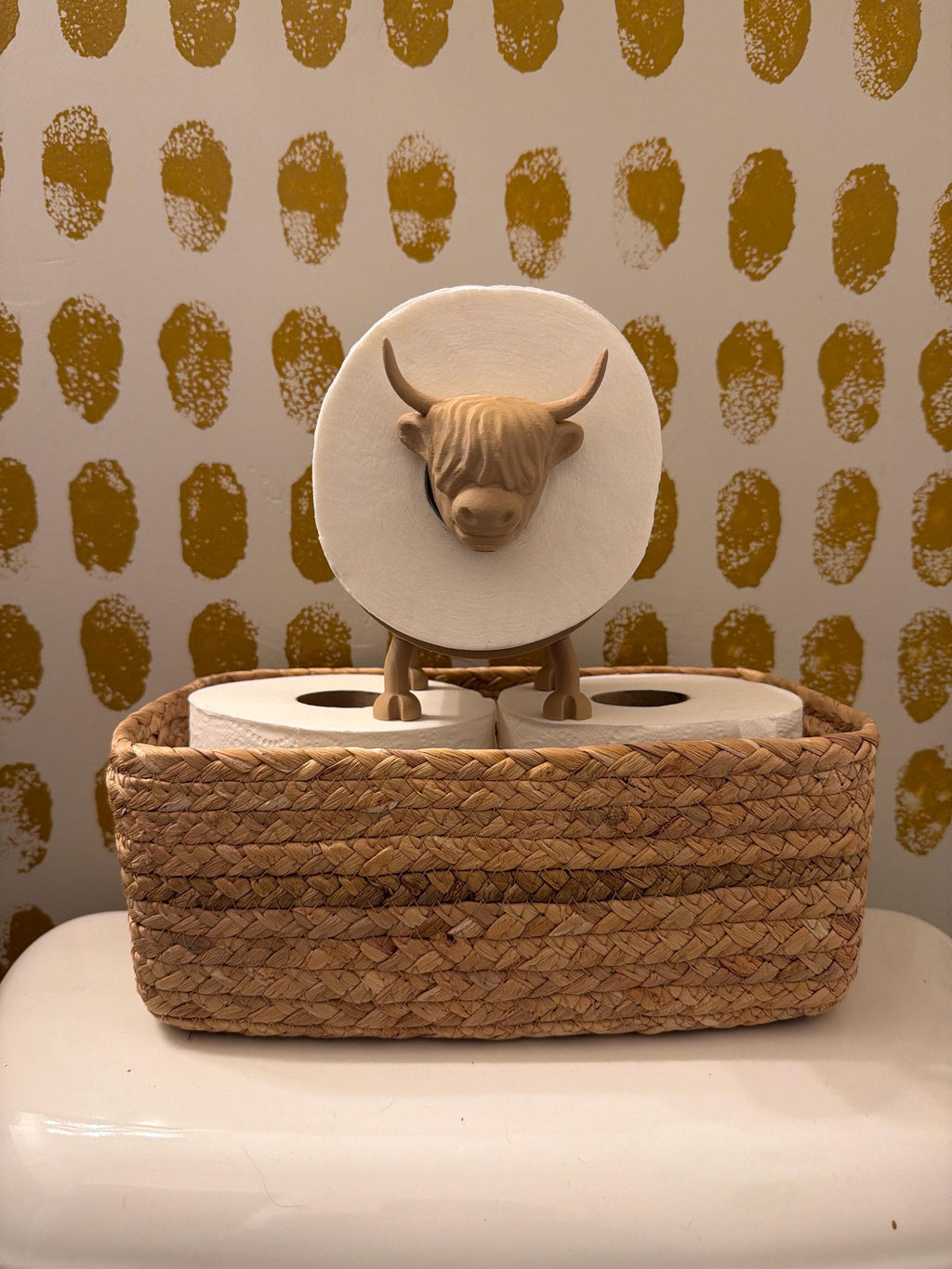Highland Cow Toilet Paper Holder | Farmhouse Bathroom Decor | Animal Toilet Paper Stand