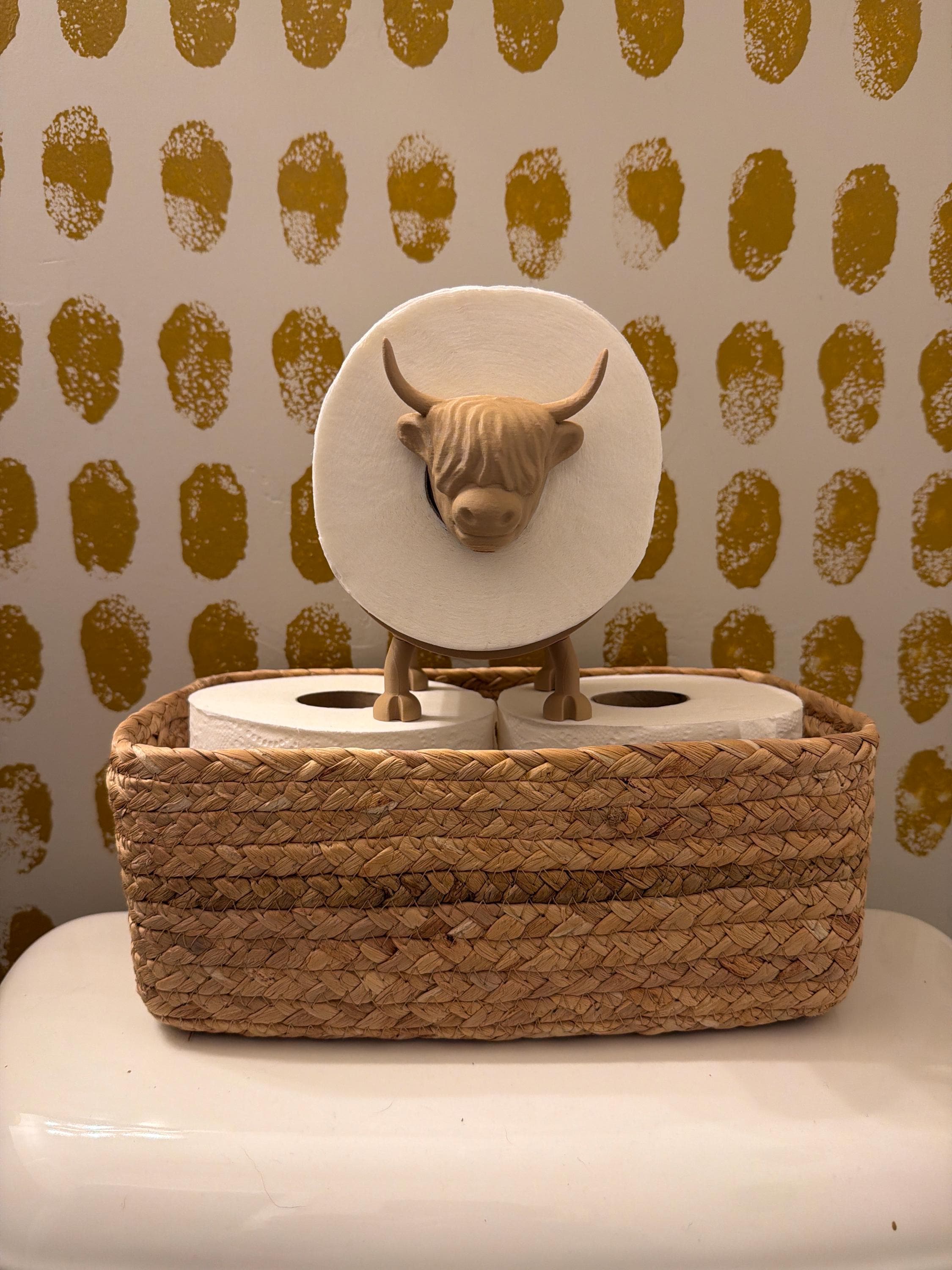 Highland Cow Toilet Paper Holder | Farmhouse Bathroom Decor | Animal Toilet Paper Stand